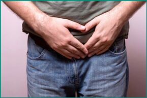 Um homem tem prostatite crônica